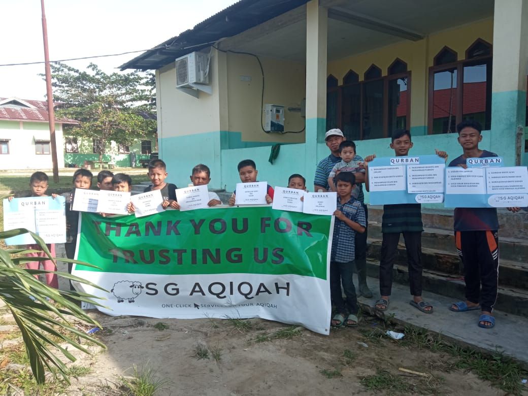 Students from Pondok Pesantren Bangkinang say thank you for the Qurban Project